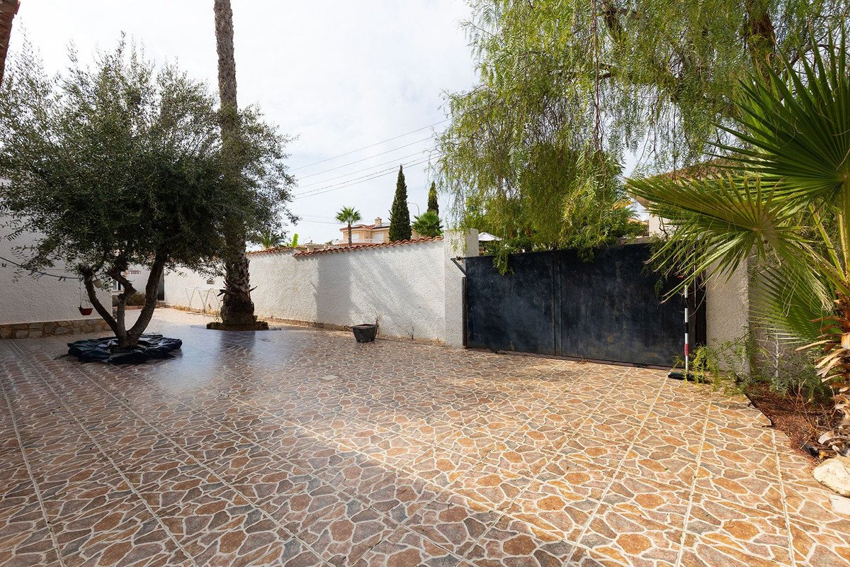 5 Bed Detached Villa in Ciudad Quesada