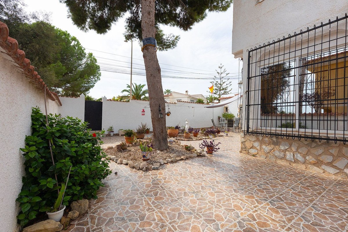 5 Bed Detached Villa in Ciudad Quesada