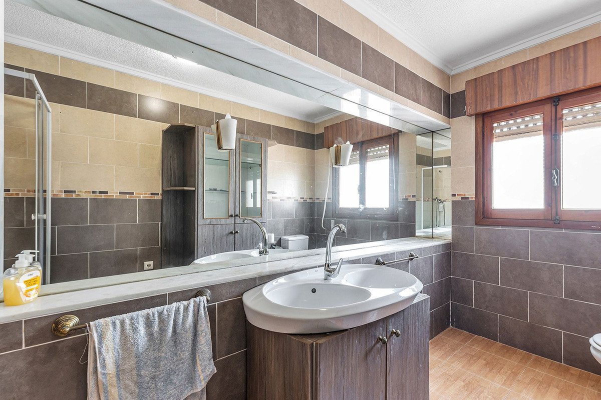 5 Bed Detached Villa in Ciudad Quesada