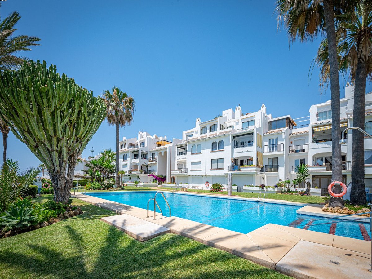 2 Bed Middle Floor Apartment in Torrenueva