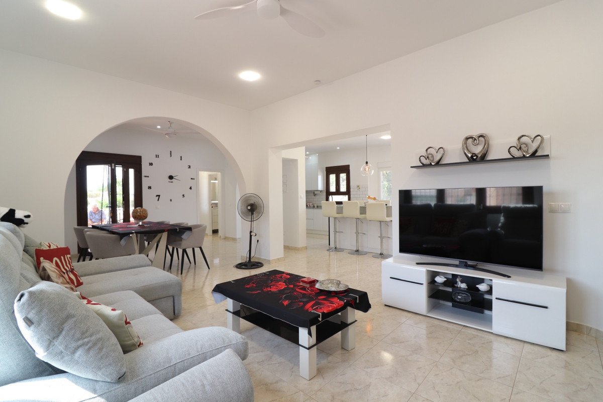 3 Bed Detached Villa in Daya Vieja