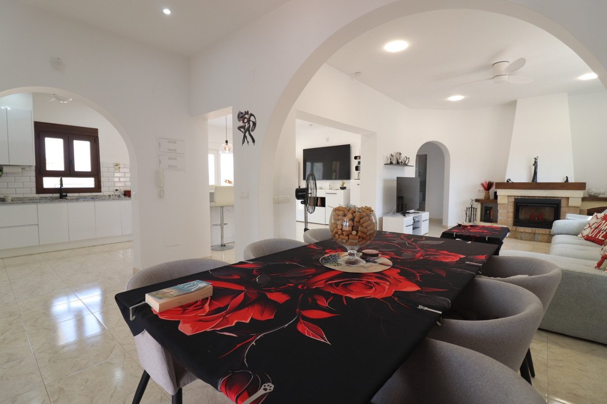 3 Bed Detached Villa in Daya Vieja