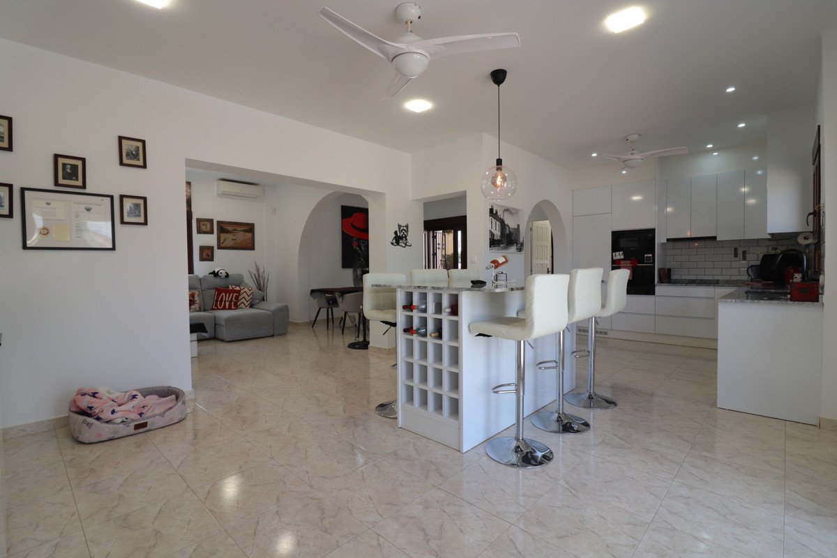 3 Bed Detached Villa in Daya Vieja
