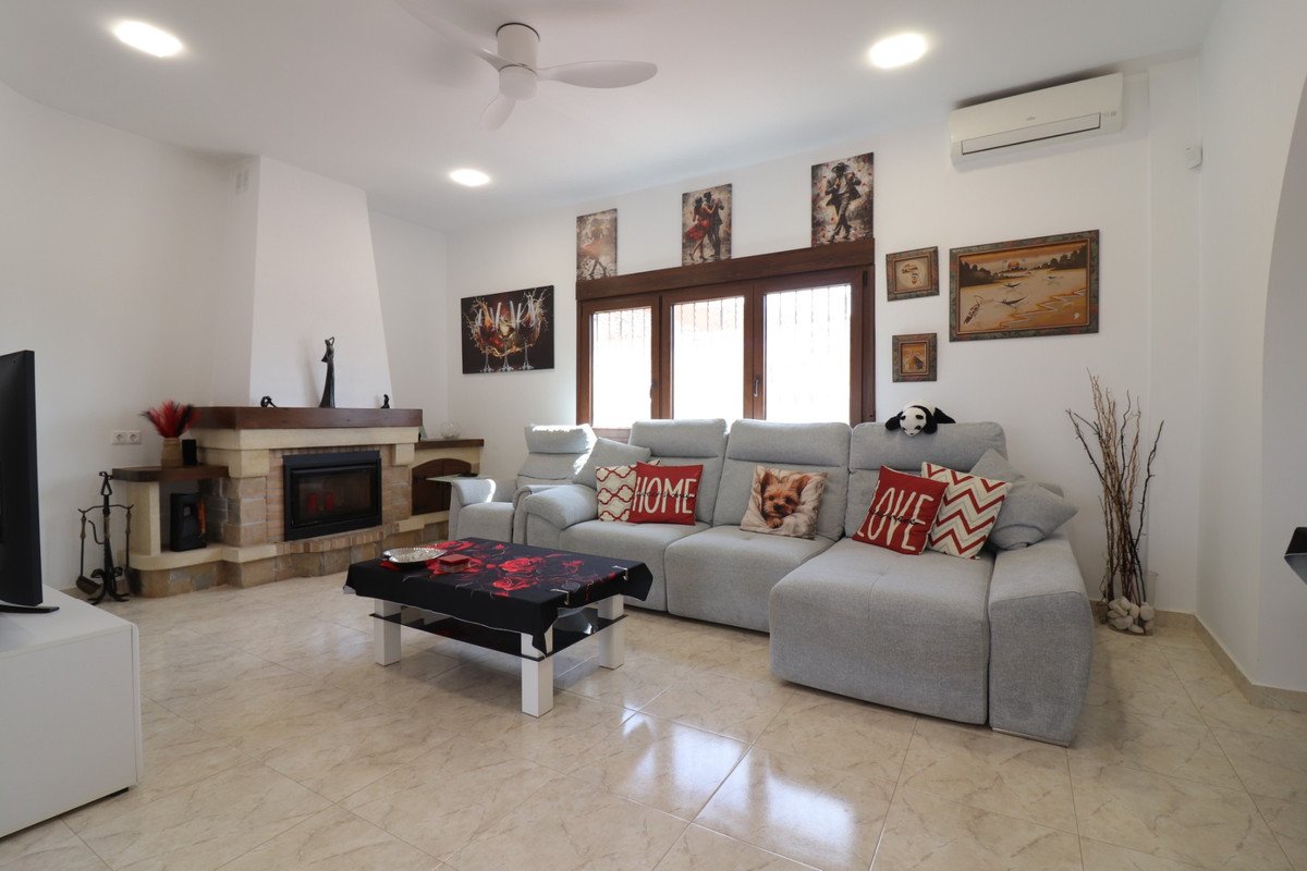 3 Bed Detached Villa in Daya Vieja