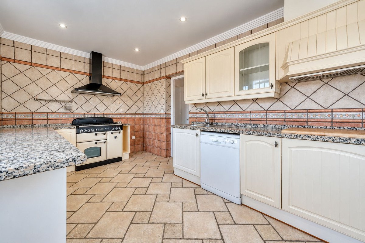 4 Bed Detached Villa in Manilva