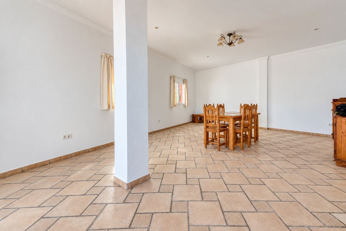 4 Bed Detached Villa in Manilva