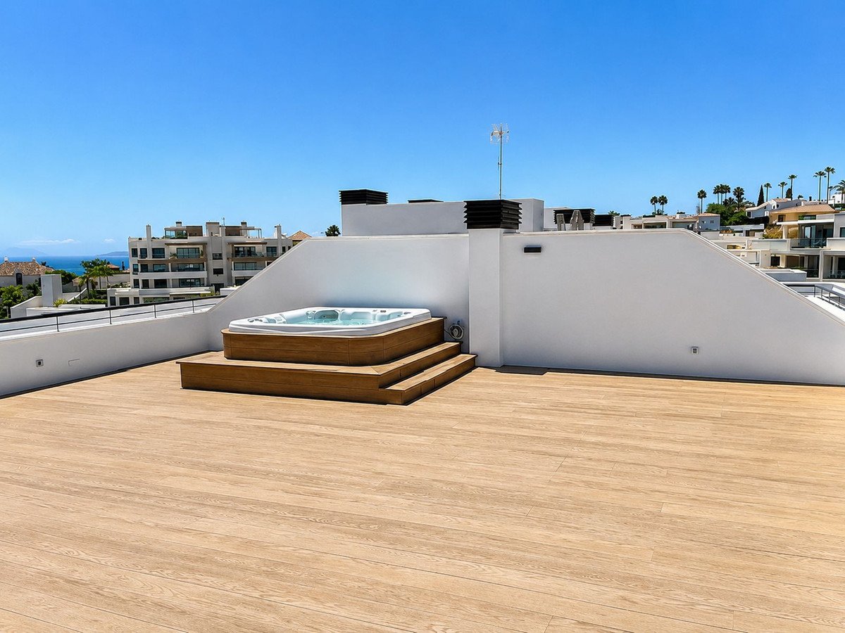 3 Bed Penthouse Duplex in Estepona