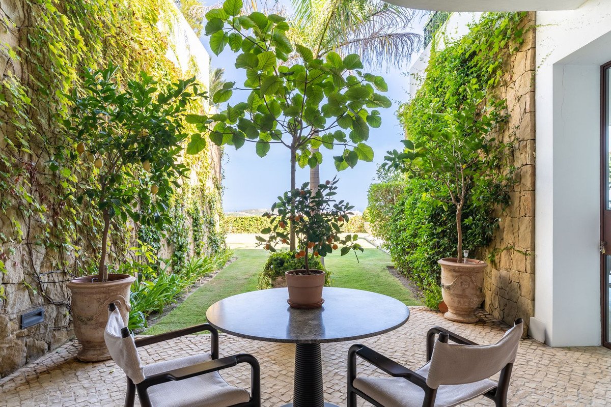 4 Bed Ground Floor Apartment in Casares