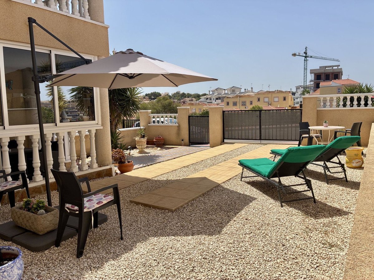 2 Bed Ground Floor Apartment in Villamartin