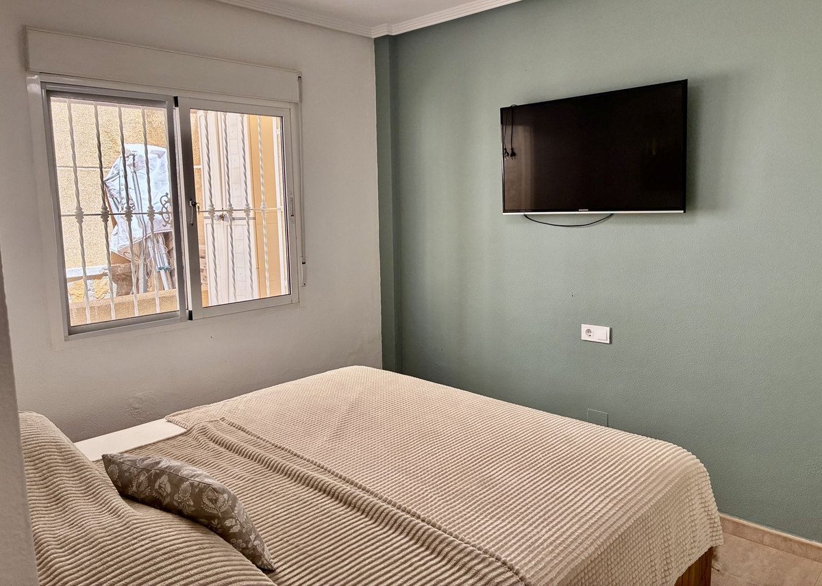 2 Bed Ground Floor Apartment in Villamartin