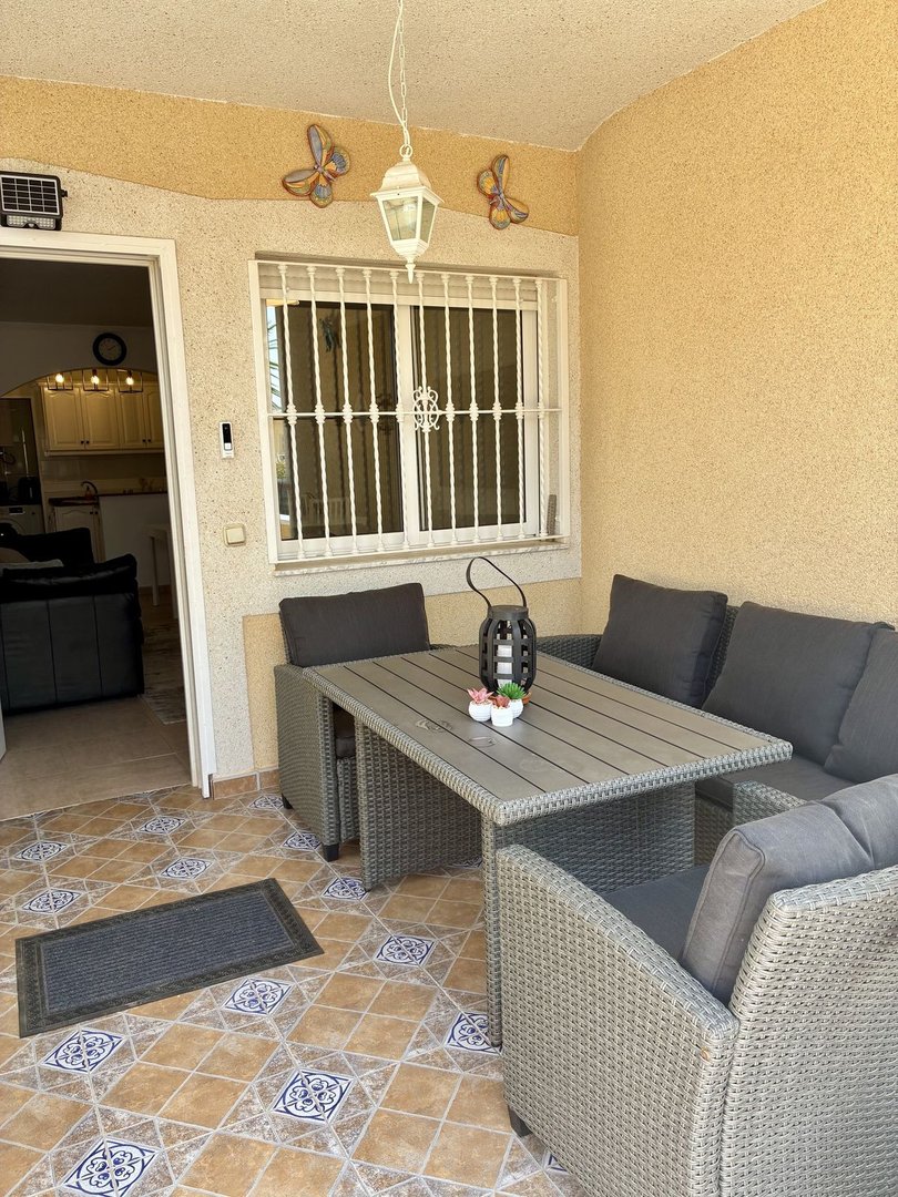 2 Bed Ground Floor Apartment in Villamartin