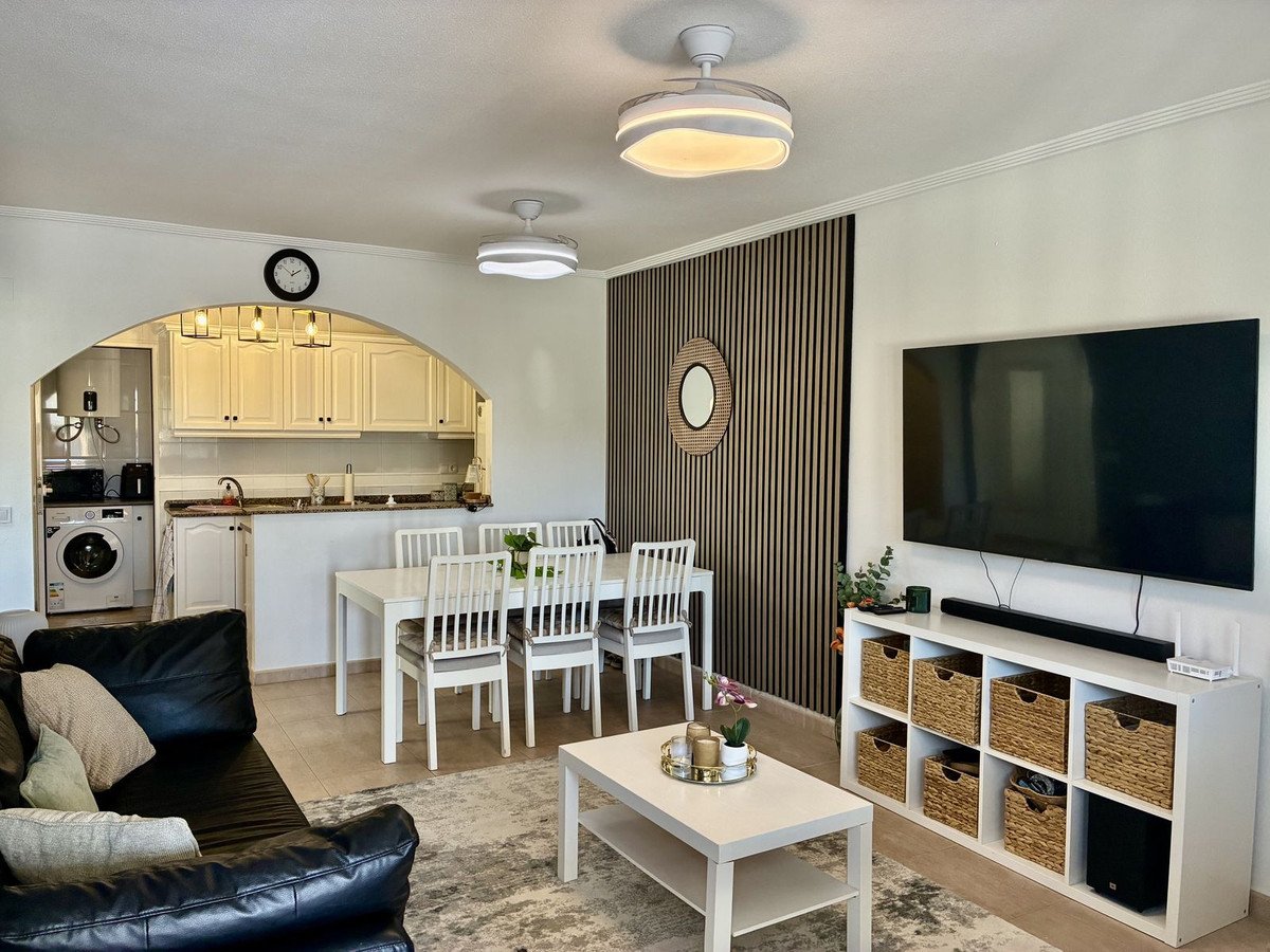 2 Bed Ground Floor Apartment in Villamartin