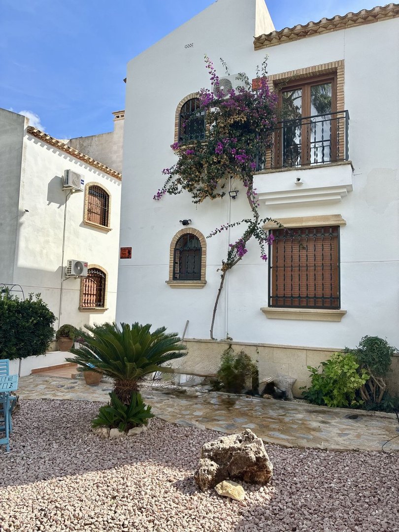 2 Bed Penthouse in Villamartin