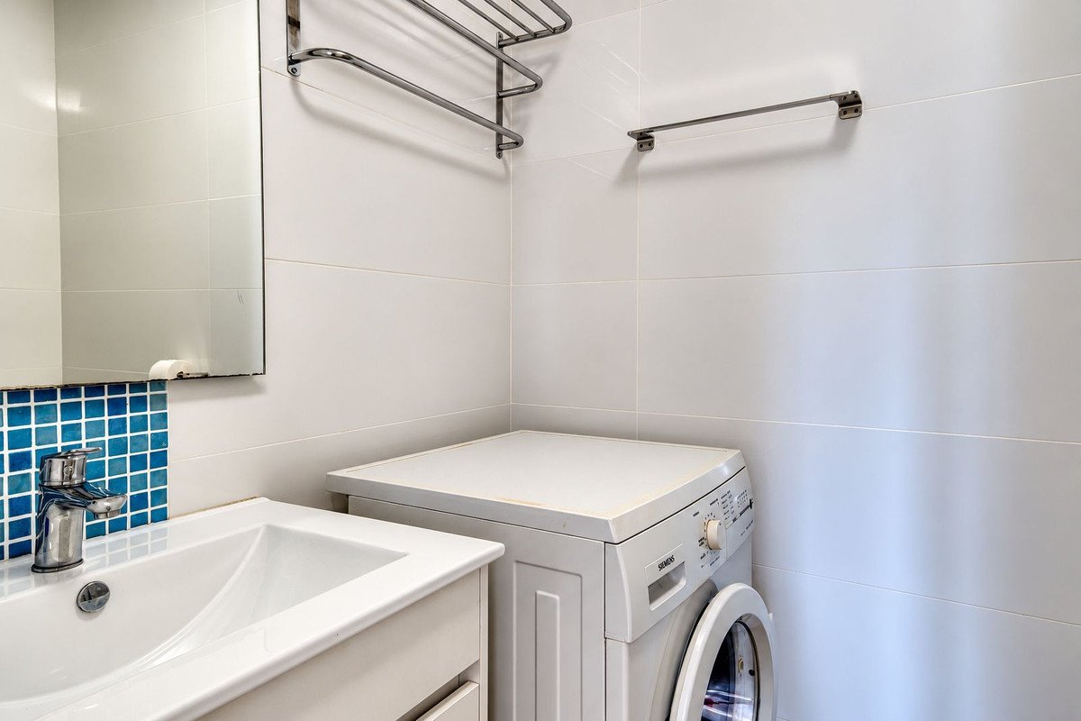 2 Bed Middle Floor Apartment in San Luis de Sabinillas