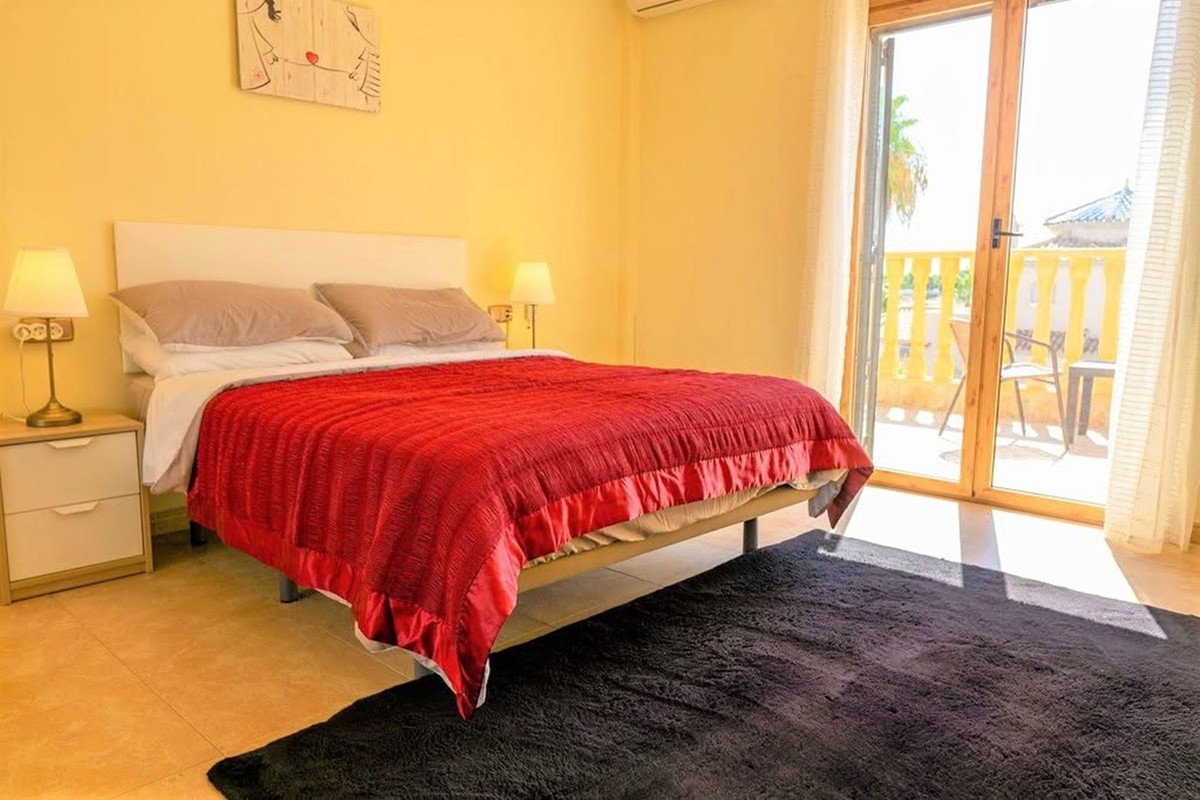 3 Bed Detached Villa in Alicante