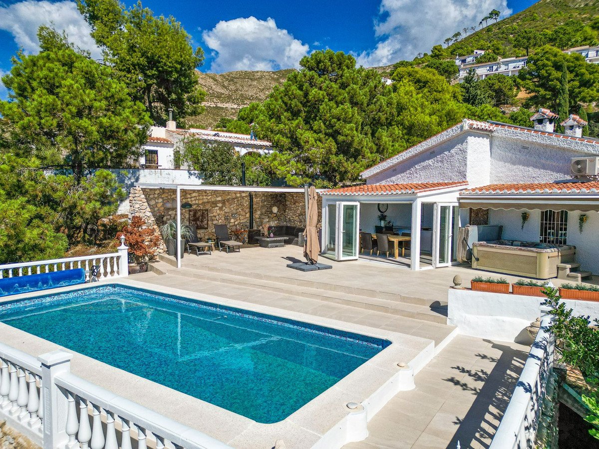 3 Bed Detached Villa in Cómpeta