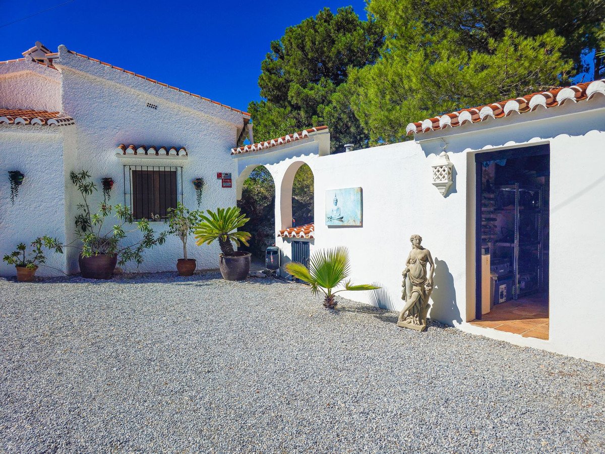 3 Bed Detached Villa in Cómpeta