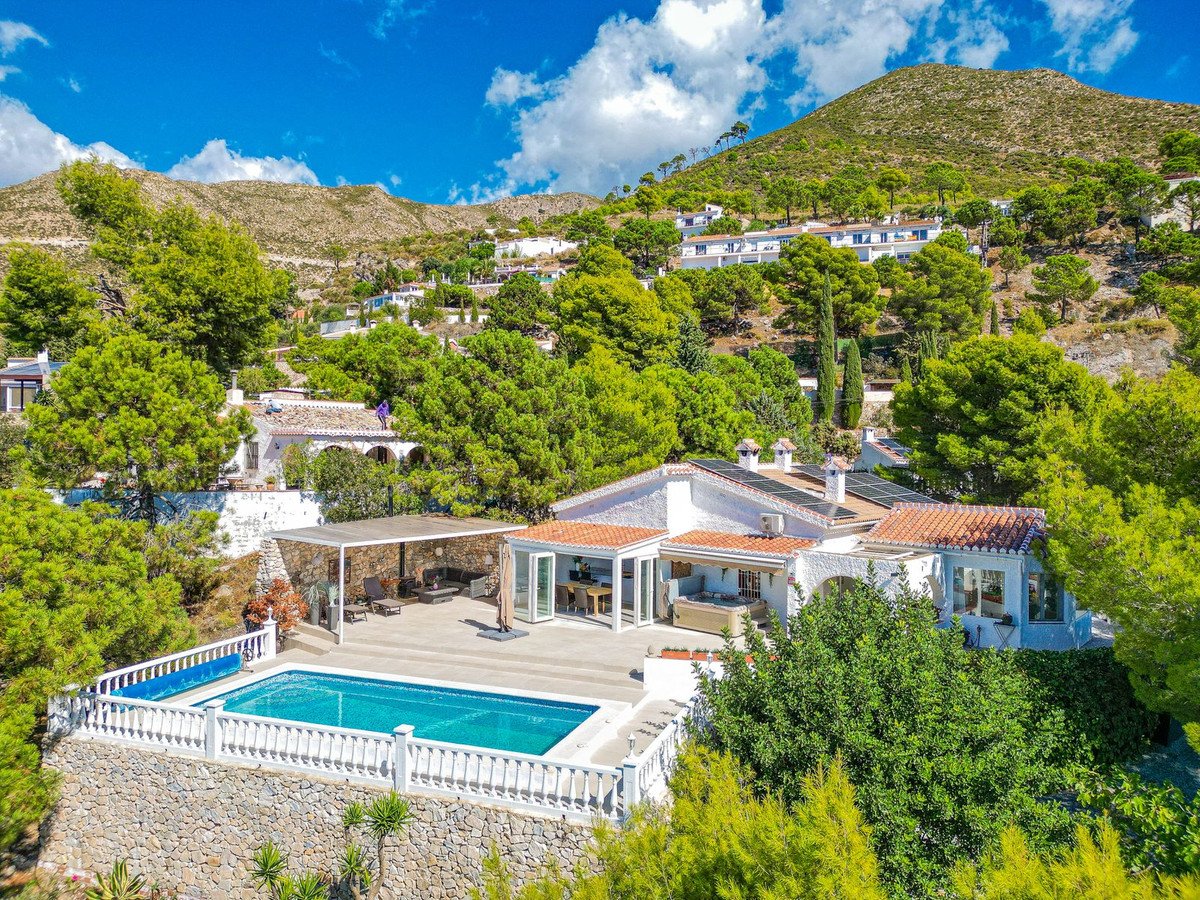 3 Bed Detached Villa in Cómpeta