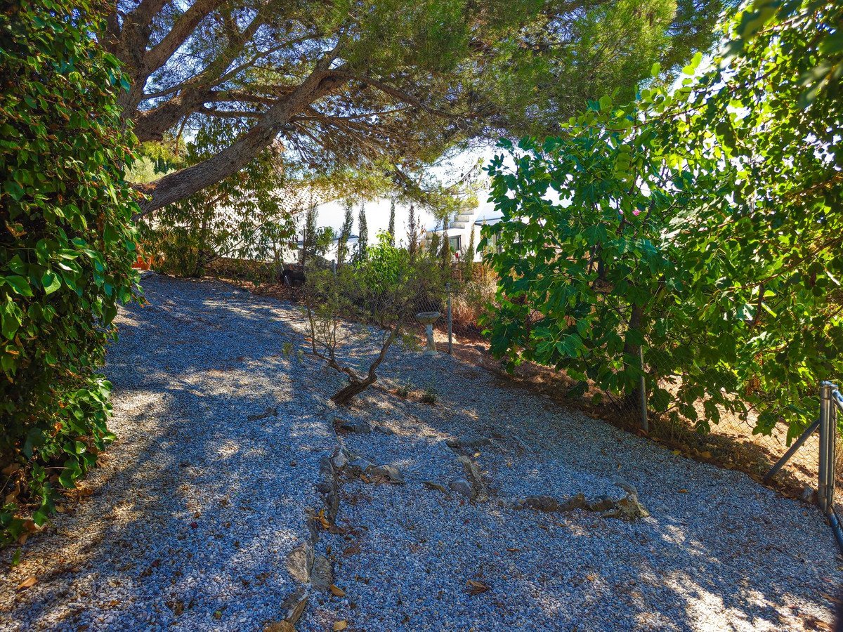 3 Bed Detached Villa in Cómpeta