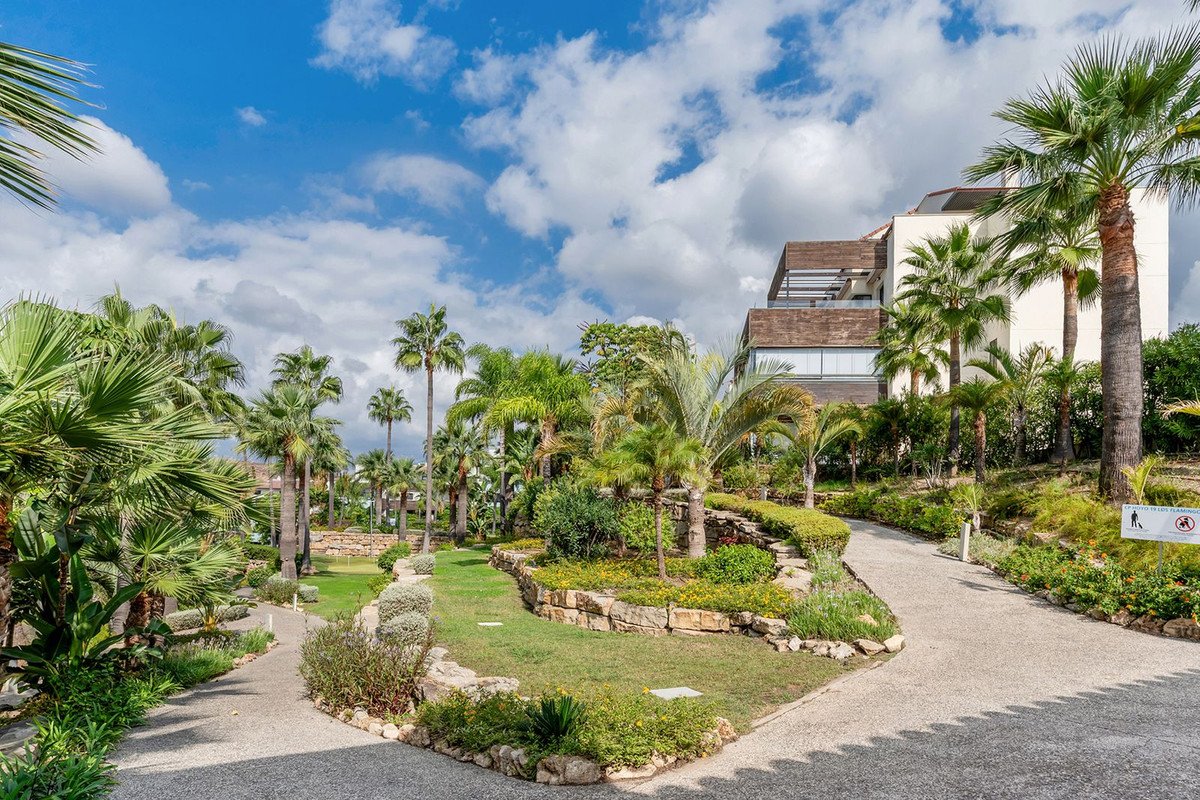 2 Bed Ground Floor Apartment in Los Flamingos