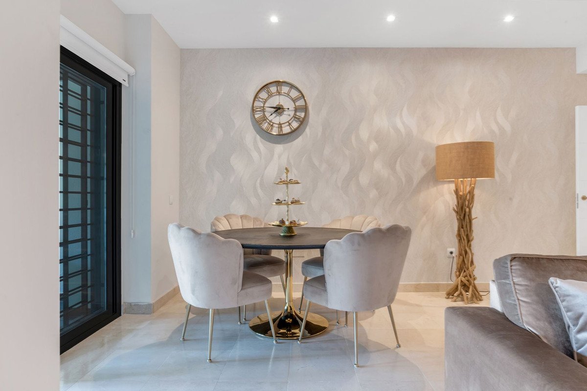 2 Bed Ground Floor Apartment in Los Flamingos