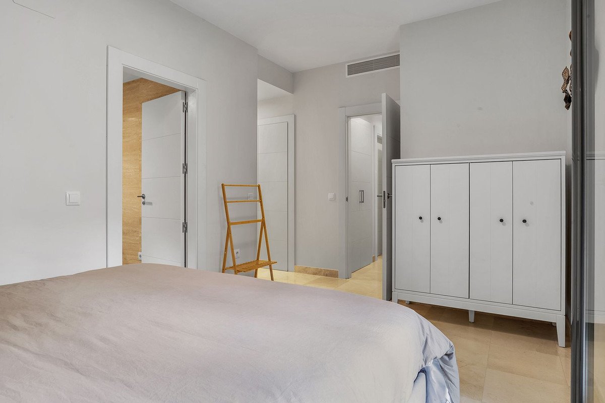 2 Bed Ground Floor Apartment in Los Flamingos