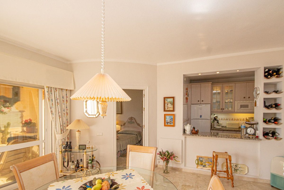 2 Bed Ground Floor Apartment in Calahonda