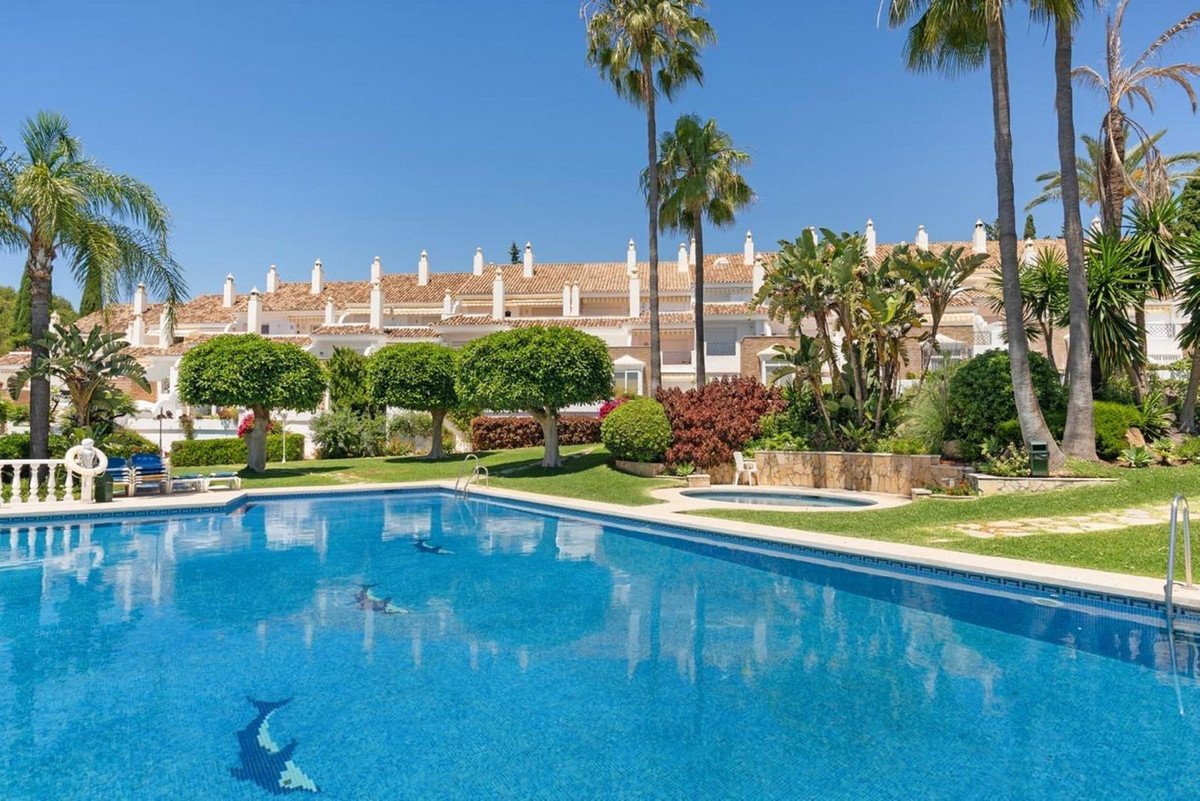 3 Bed Townhouse in Estepona