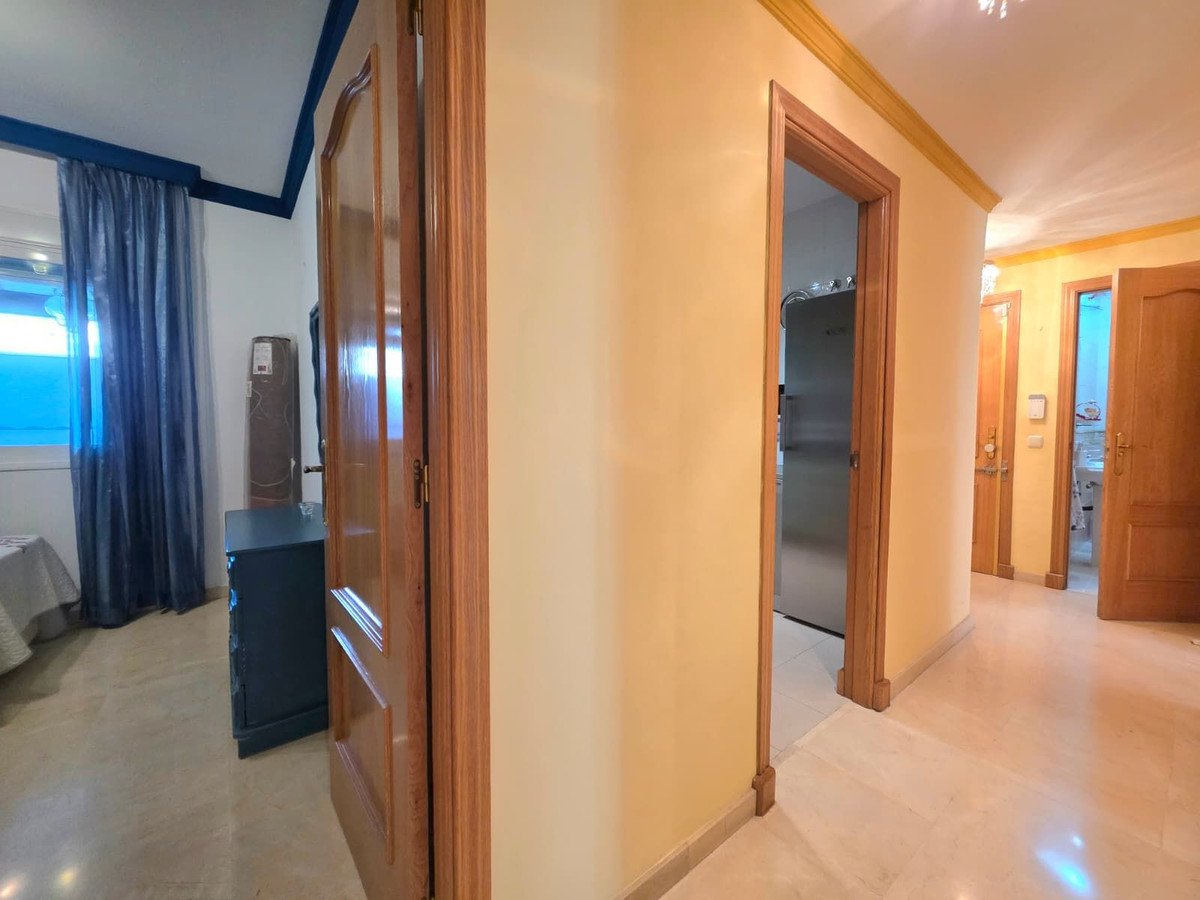 2 Bed Middle Floor Apartment in Marbella