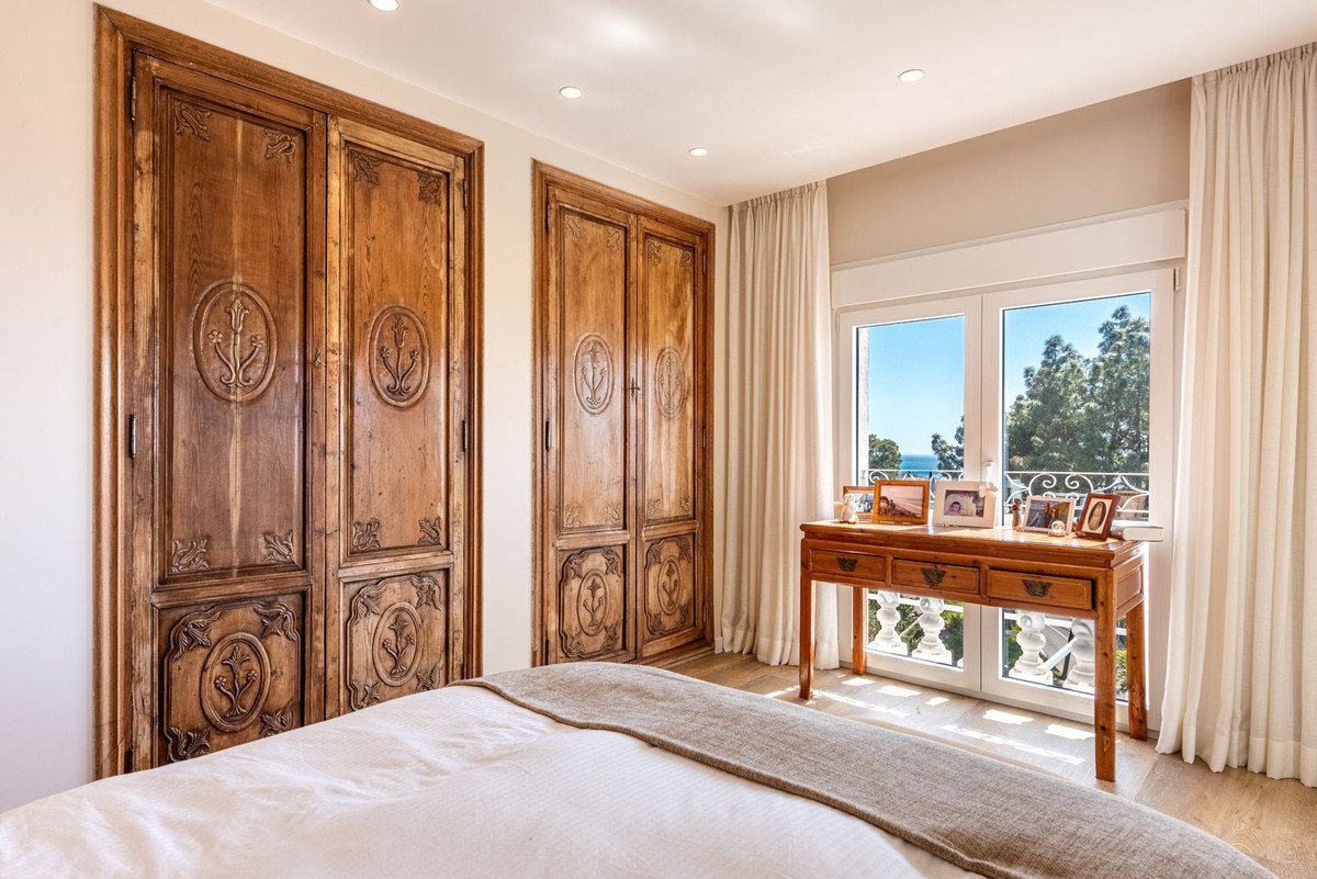 5 Bed Detached Villa in Marbella