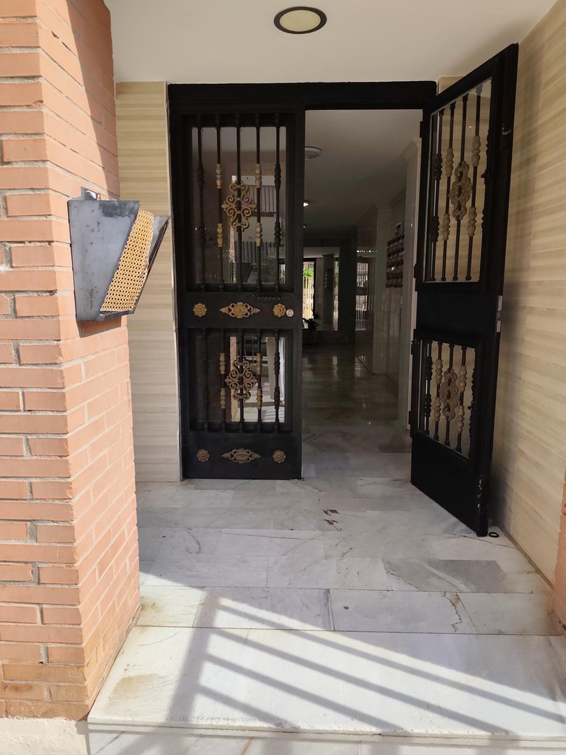 4 Bed Ground Floor Apartment in Ciudad Jardín