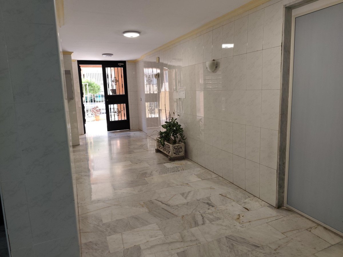 4 Bed Ground Floor Apartment in Ciudad Jardín