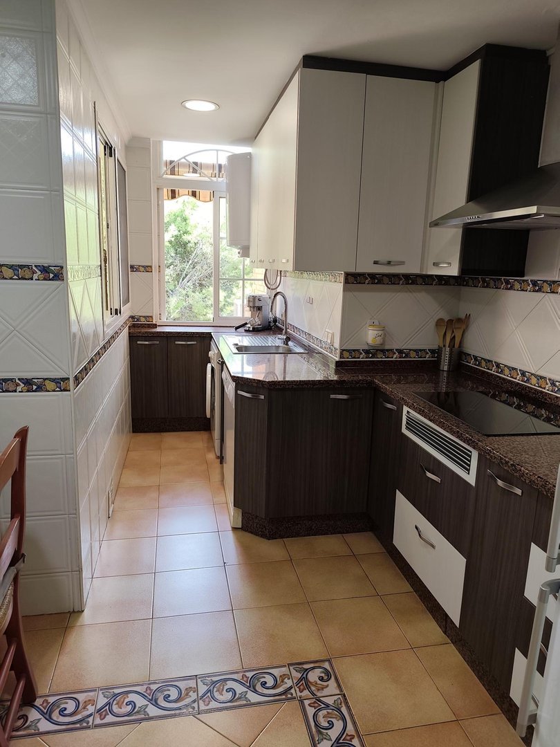 4 Bed Ground Floor Apartment in Ciudad Jardín