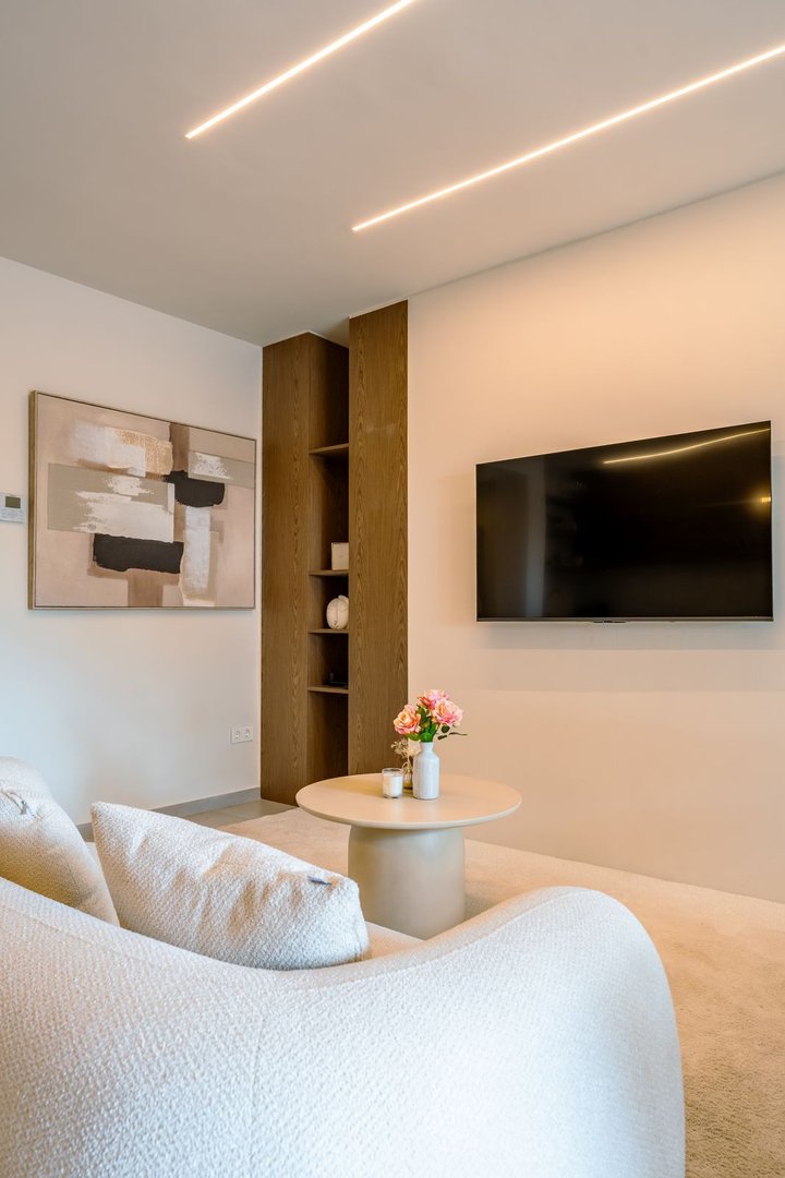 2 Bed Ground Floor Apartment in Aloha