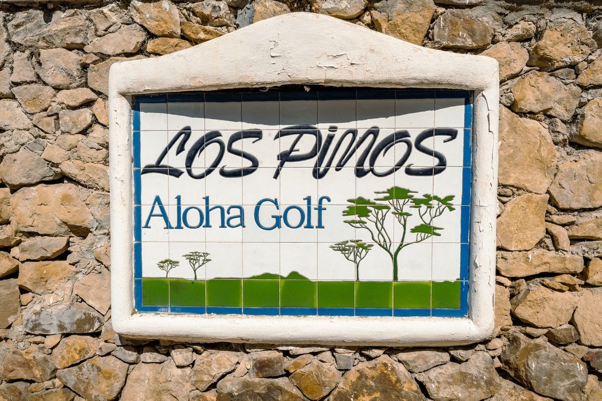 2 Bed Ground Floor Apartment in Aloha
