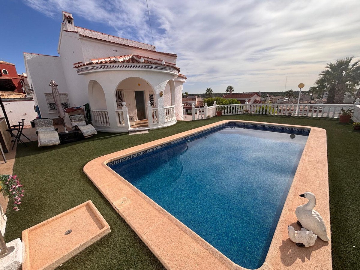 2 Bed Detached Villa in Ciudad Quesada