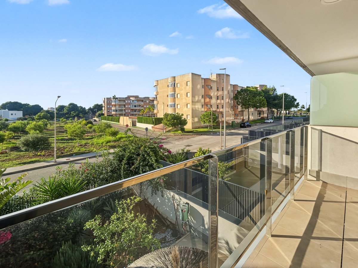 2 Bed Ground Floor Apartment in Campoamor