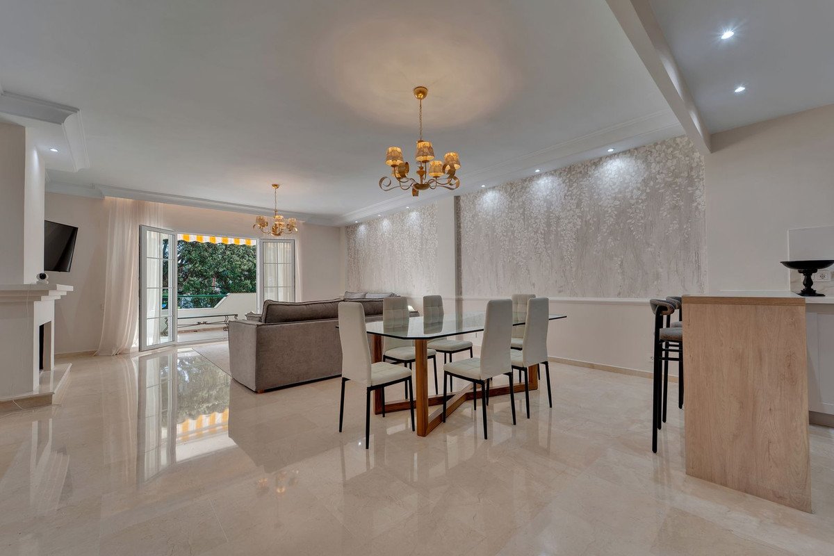 3 Bed Middle Floor Apartment in Atalaya