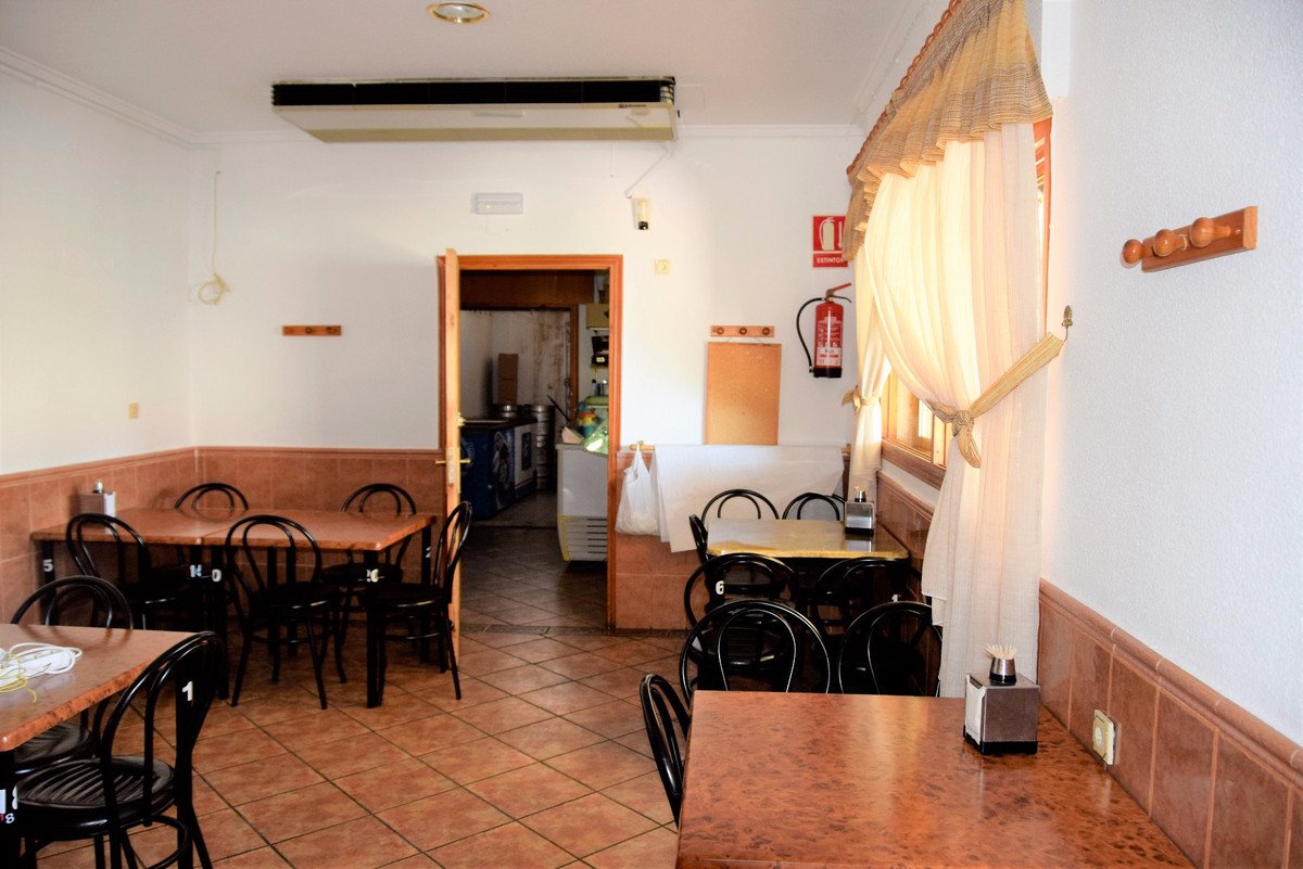 1 Bed Restaurant in La Marina