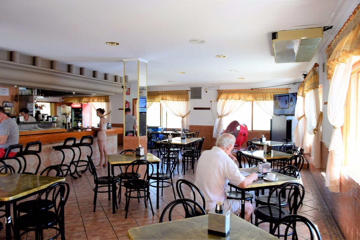 1 Bed Restaurant in La Marina