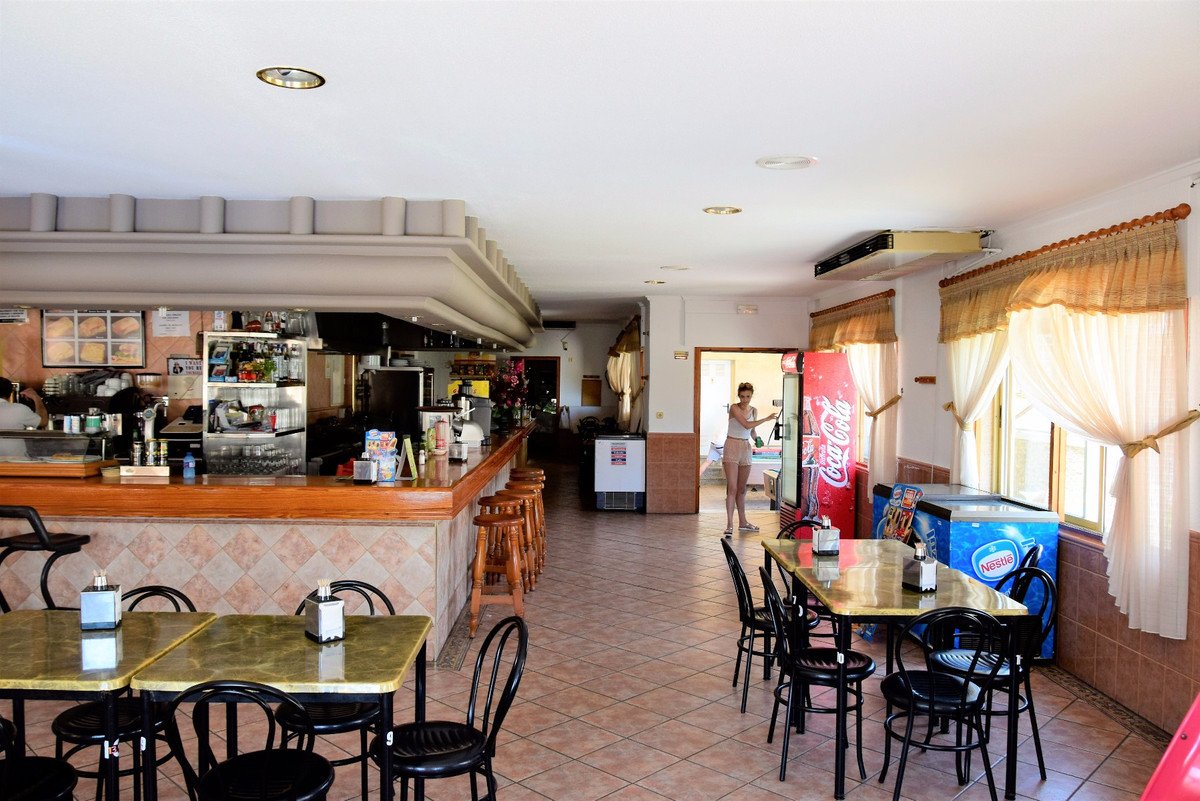 1 Bed Restaurant in La Marina