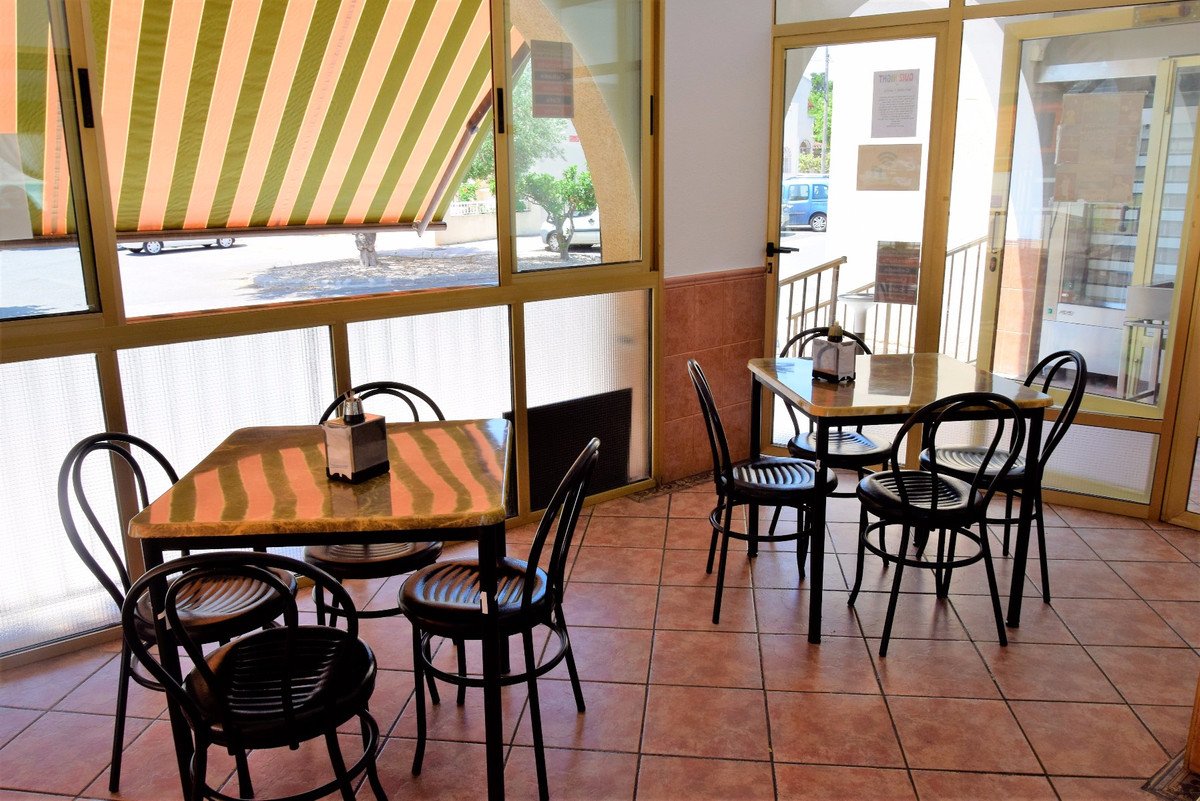 1 Bed Restaurant in La Marina