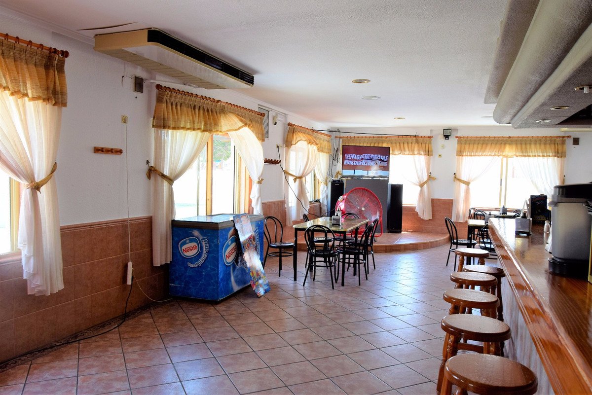 1 Bed Restaurant in La Marina