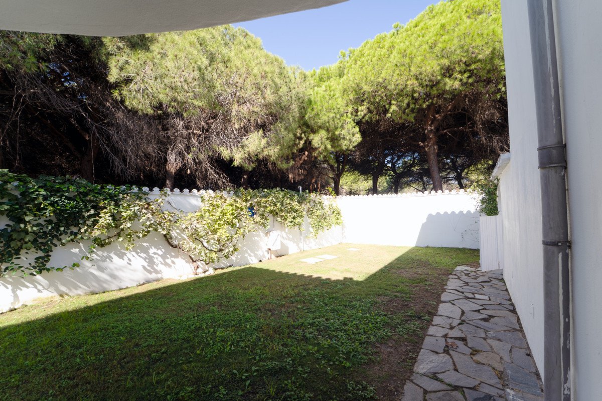 8 Bed Detached Villa in Marbesa