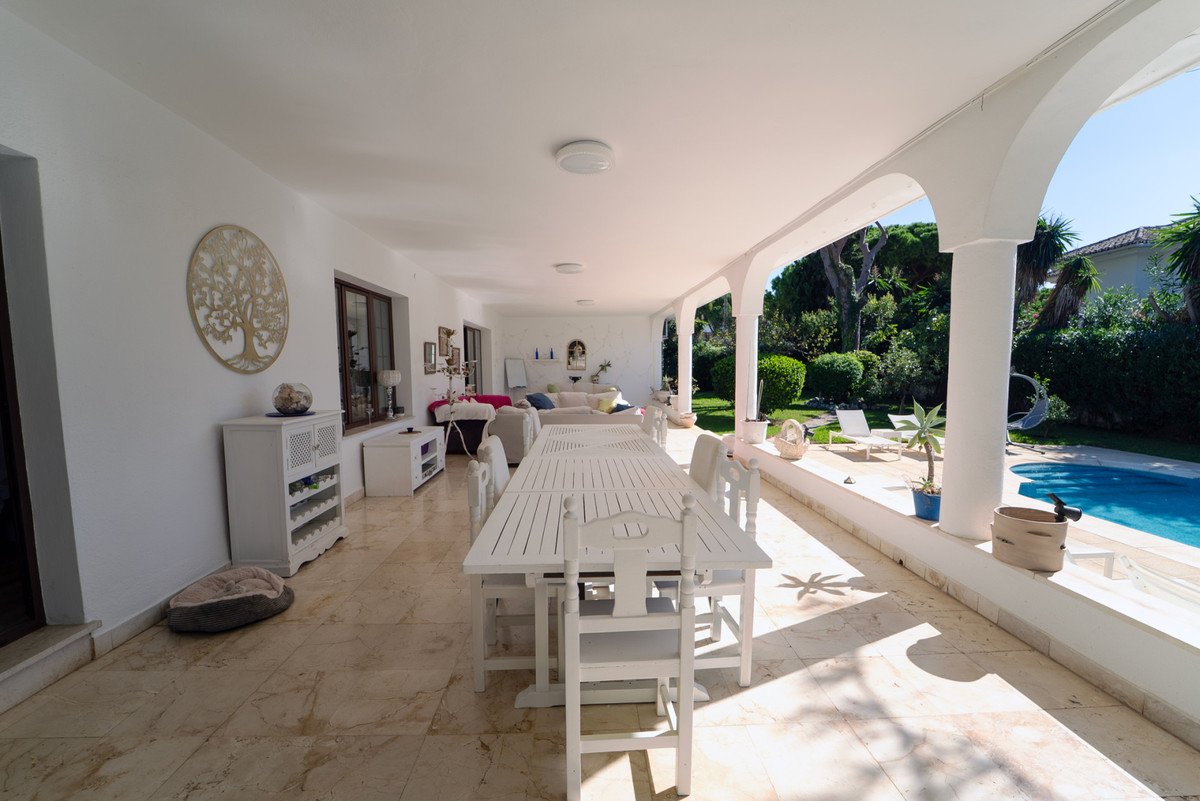 8 Bed Detached Villa in Marbesa