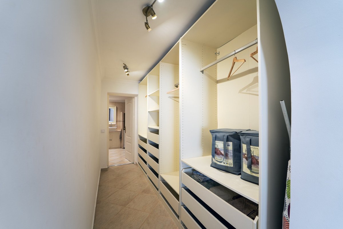 8 Bed Detached Villa in Marbesa