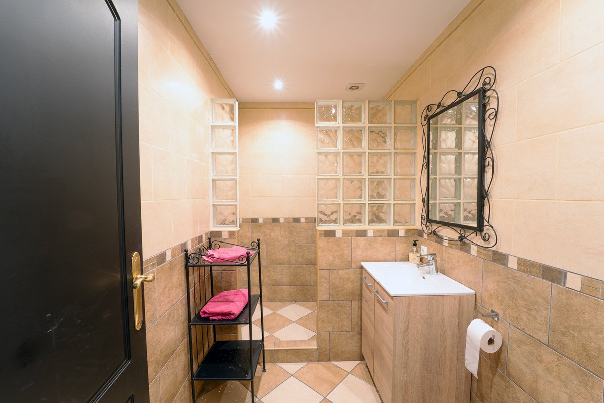 8 Bed Detached Villa in Marbesa