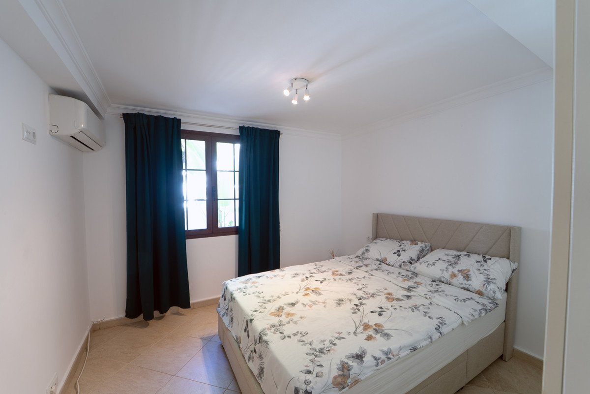 8 Bed Detached Villa in Marbesa