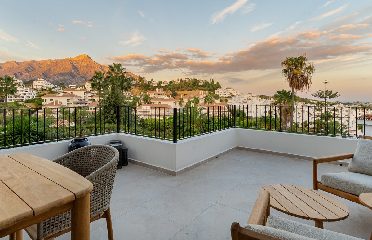 4 Bed Detached Villa in Nueva Andalucía