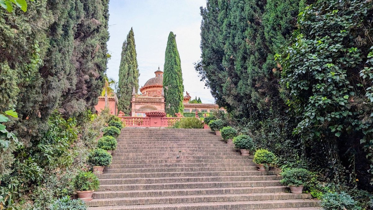16 Bed Detached Villa in Sotogrande